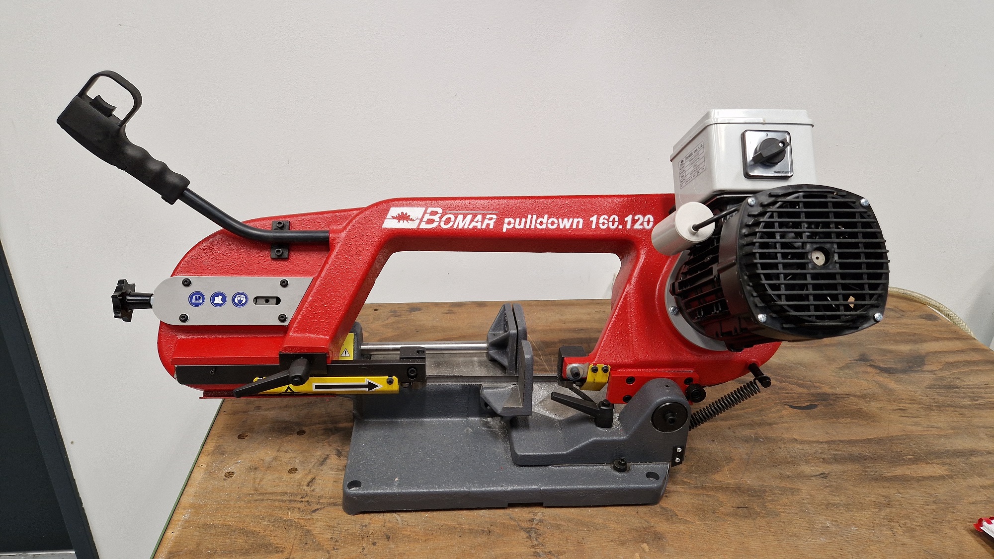  BOMAR 160.120 Pulldown lintzaagmachine (verkocht)