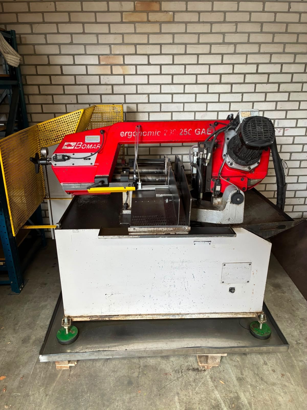 Bomar Ergonomic 290.250 GAE Lintzaagmachine