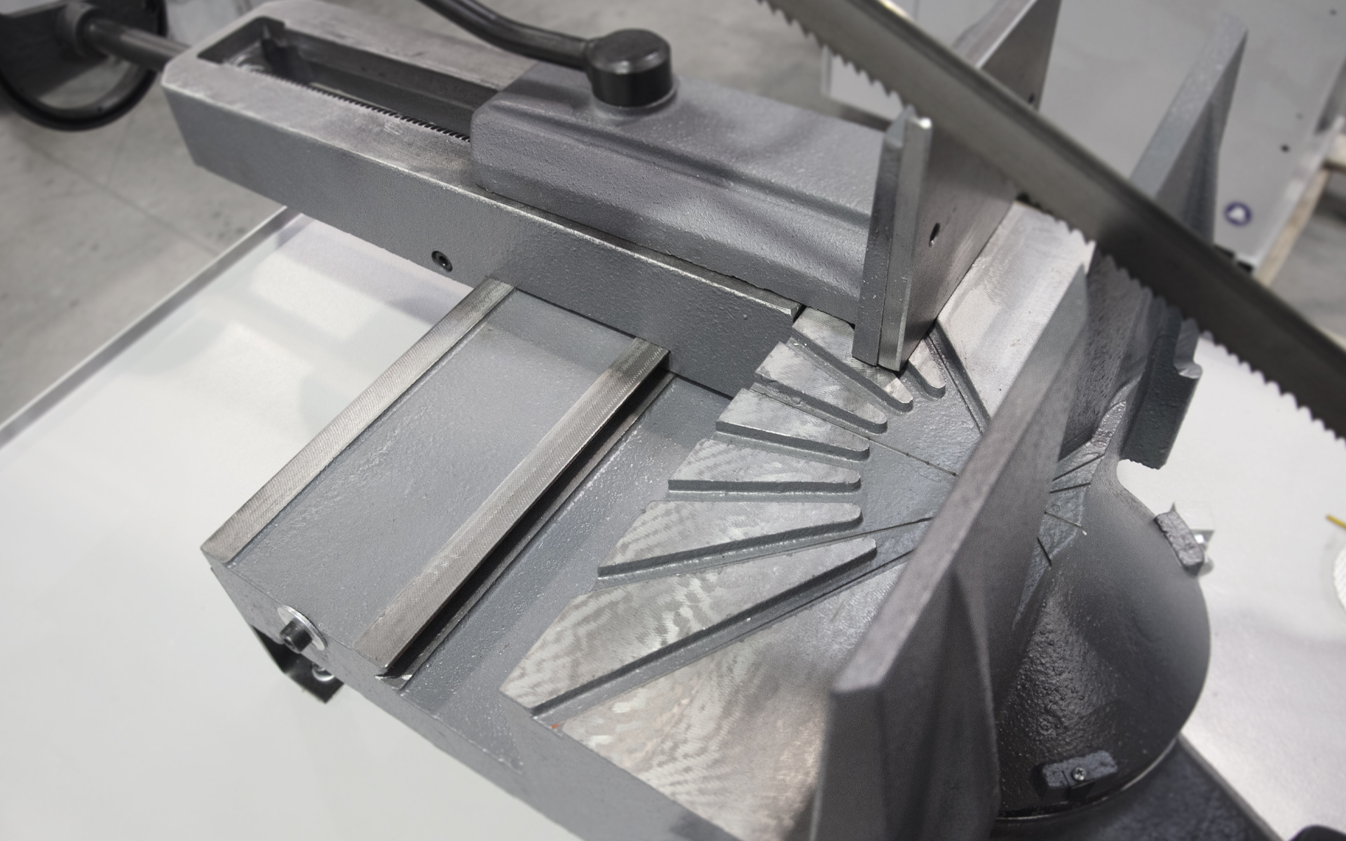 Basicut 275 230 DG 004