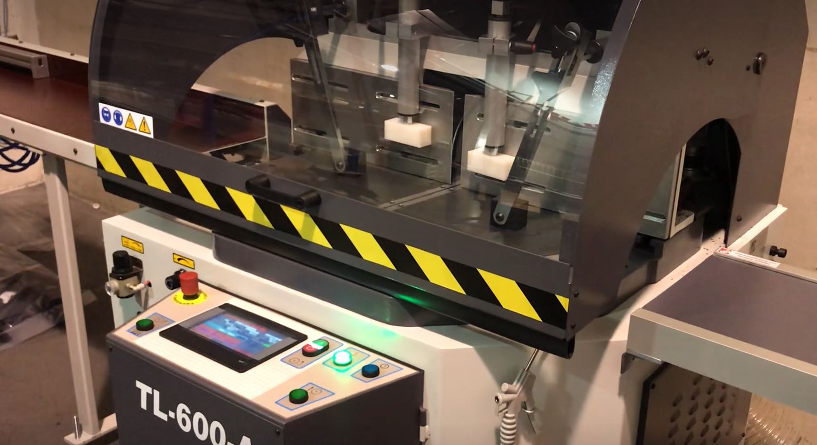 TL 600 AAG CNC Aluminium Zaagmachine 3